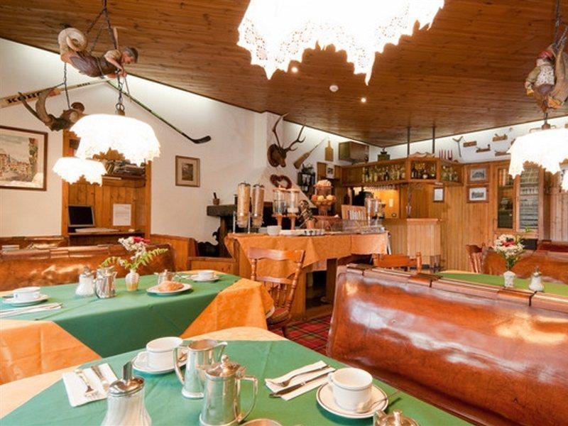 Hotel De Len Cortina d'Ampezzo Luaran gambar